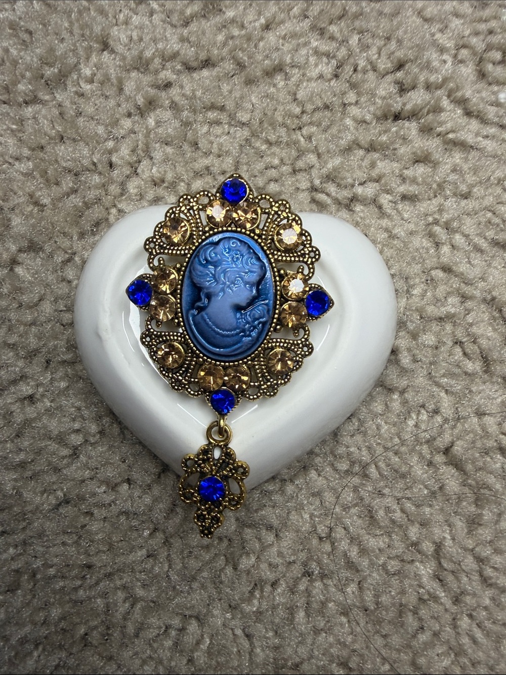 Vintage-Style Blue Cameo Pendant Brooch with Royal Blue Accents